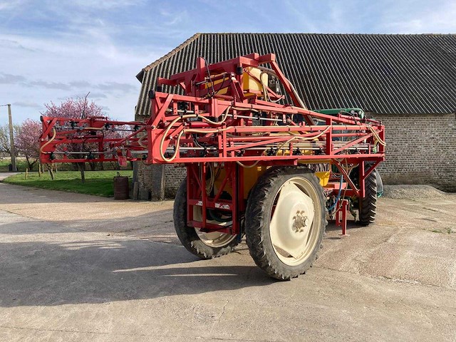 1995 beyne veldspuit - afbeelding 22 van  38