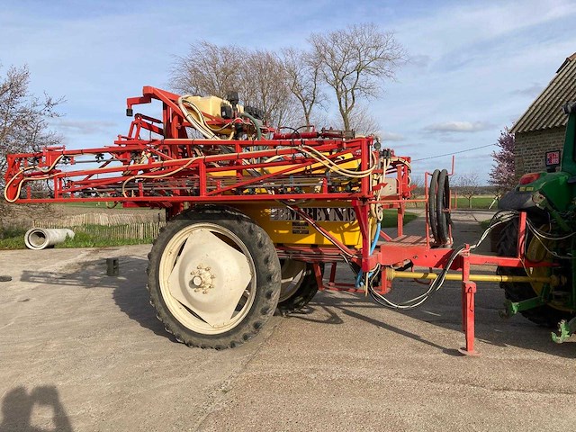 1995 beyne veldspuit - afbeelding 31 van  38