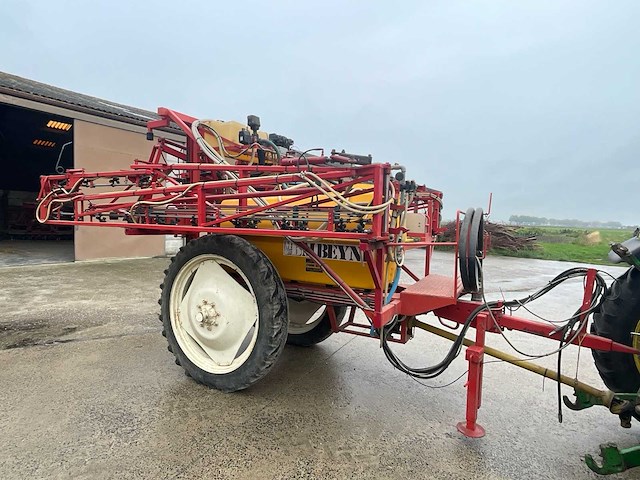 1995 beyne veldspuit - afbeelding 39 van  40