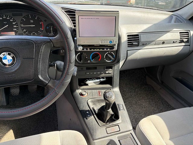 1995 bmw 318 e36 oldtimer - afbeelding 10 van  38
