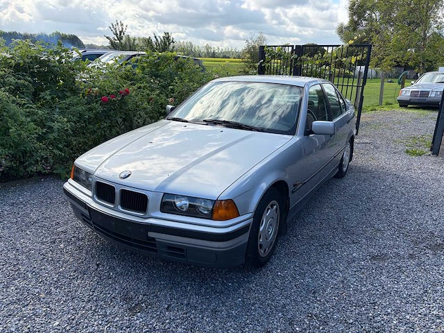 1995 bmw 318 e36 oldtimer - afbeelding 1 van  38