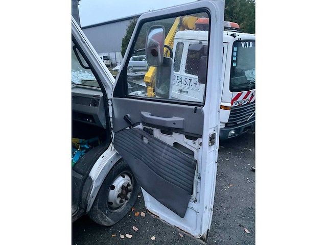 1995 iveco 35.10 vrachtwagen - afbeelding 28 van  30