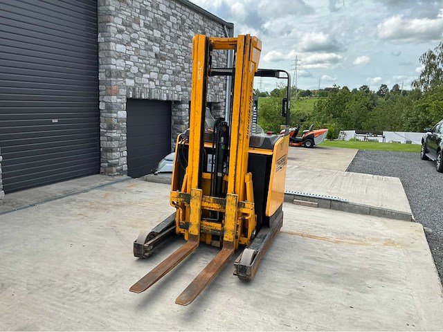 1995 jungheinrich etv 14g reach truck - afbeelding 1 van  10