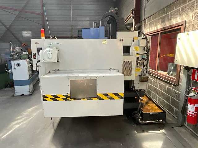 1995 leadwell vmc-40 cnc freesmachine - afbeelding 3 van  10