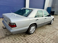 1995 mercedes 200 w124 sedan - diesel - klassieker in wording - afbeelding 12 van  18