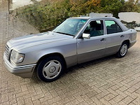 1995 mercedes 200 w124 sedan - diesel - klassieker in wording - afbeelding 1 van  11