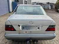 1995 mercedes 200 w124 sedan - diesel - klassieker in wording - afbeelding 7 van  11