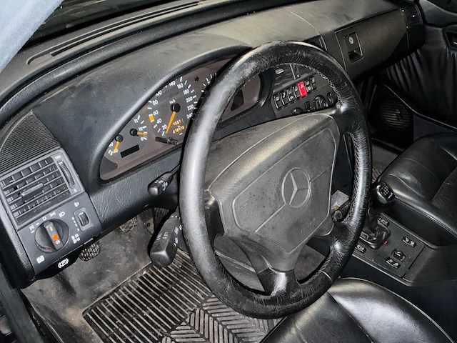 1995 mercedes c200 sportwagen - afbeelding 14 van  49