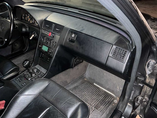 1995 mercedes c200 sportwagen - afbeelding 36 van  49