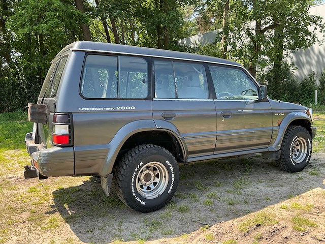 1995 mitsubishi pajero personenauto - afbeelding 23 van  26