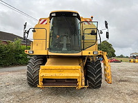1995 new holland tx68 maaidorser met maaibord en kar - afbeelding 4 van  24
