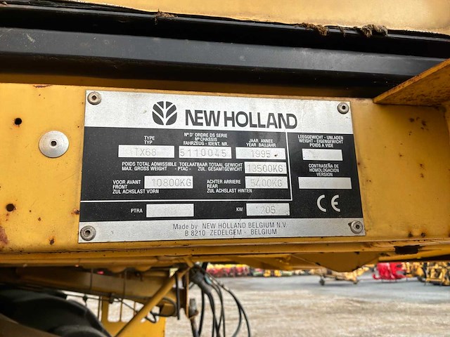 1995 new holland tx68 maaidorser met maaibord en kar - afbeelding 14 van  24
