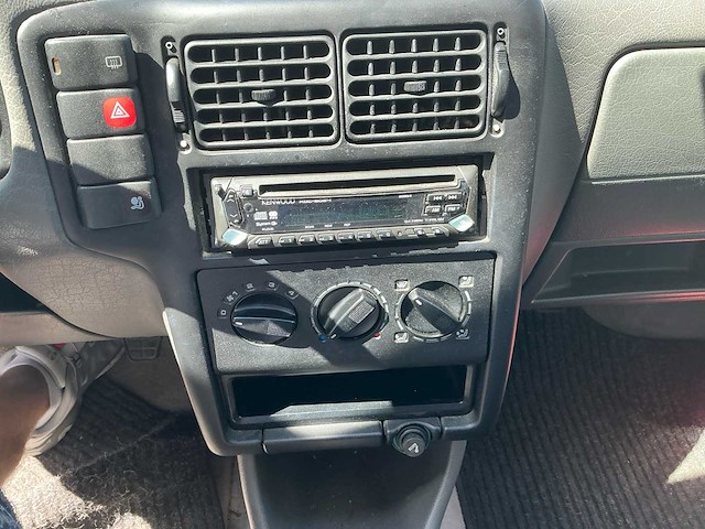 1995 peugeot polo personenauto - afbeelding 18 van  23