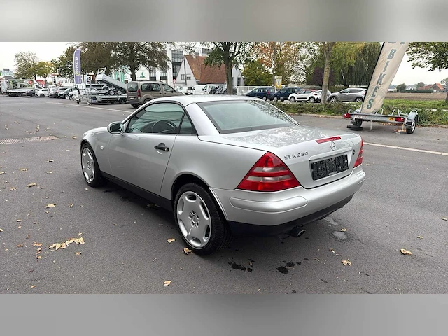 1996 - mercedes - slk 230 kompressor - 200pk - oldtimer - car - afbeelding 19 van  27