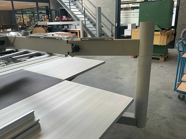 1996 altendorf f45 paneelcirkelzaagmachine - afbeelding 8 van  24