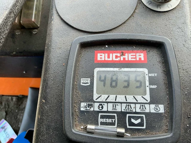 1996 bucher zelfrijdende veegmachine - afbeelding 5 van  20