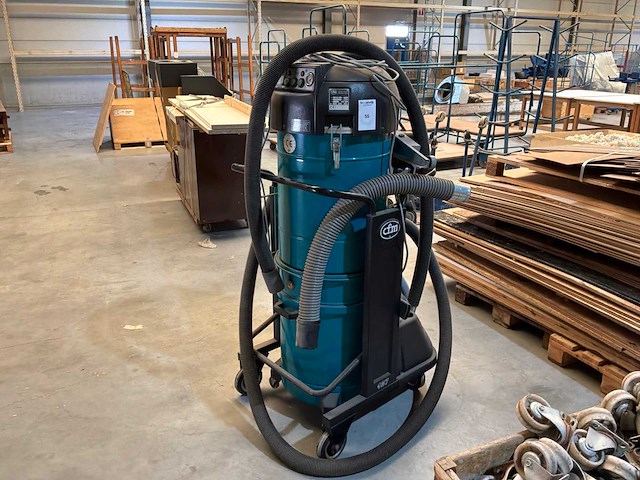 1996 cfm 137/100 industriële stofzuiger - afbeelding 1 van  5