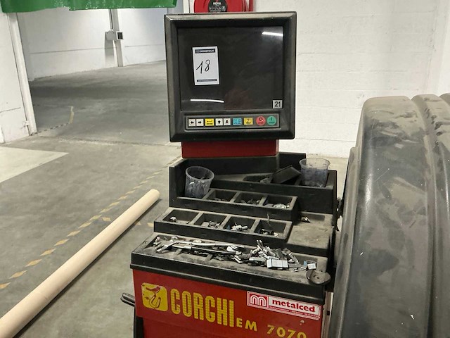 1996 corghi em 7070 banden balanceerapparaat - afbeelding 6 van  7