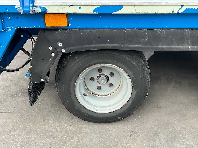 1996 drowa schommelwagen - afbeelding 13 van  36