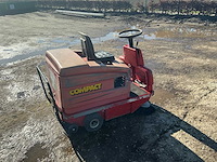 1996 eureka 1150sh zelfrijdende veegmachine - afbeelding 7 van  13