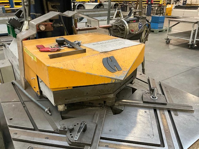 1996 haco vari 220/6 hoekuitkapmachine - afbeelding 7 van  9