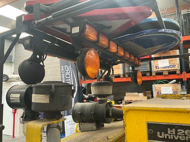 1996 hofmann h26-1 universal wegmarkeermachine - afbeelding 21 van  37