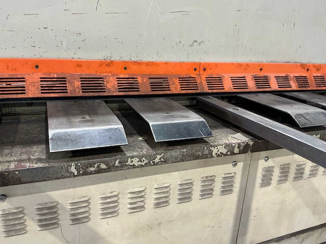 1996 lvd hst-c 40/8 hydraulische guillotineschaar - afbeelding 8 van  8