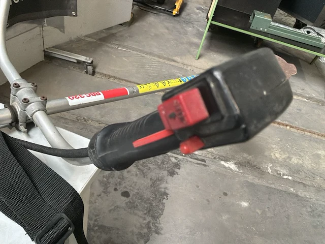 1996 makita rbc320 bosmaaier - afbeelding 5 van  9
