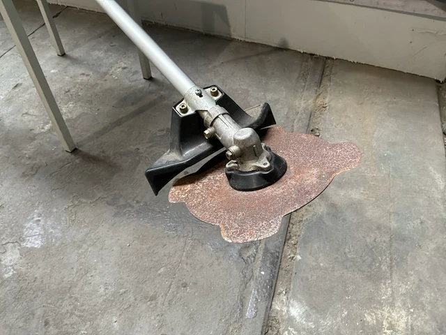 1996 makita rbc320 bosmaaier - afbeelding 6 van  9