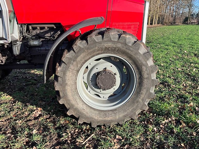1996 massey ferguson 3670 vierwielaangedreven landbouwtractor - afbeelding 9 van  56