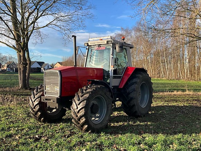 1996 massey ferguson 3670 vierwielaangedreven landbouwtractor - afbeelding 1 van  56