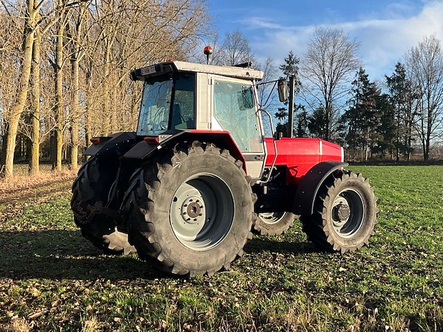 1996 massey ferguson 3670 vierwielaangedreven landbouwtractor - afbeelding 45 van  56