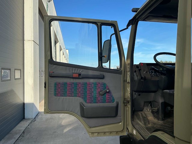 1996 mercedes 814 paardenvrachtwagen - afbeelding 2 van  65