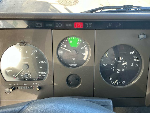 1996 mercedes 814 paardenvrachtwagen - afbeelding 10 van  65