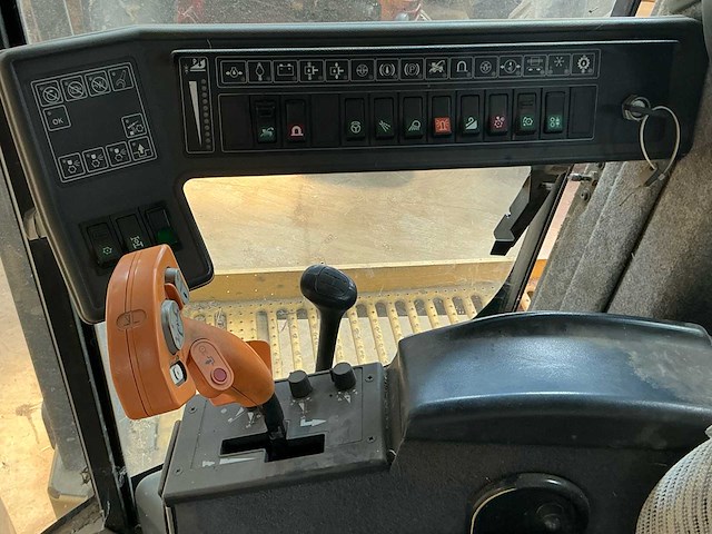 1996 new holland fx 450 maïs hakselaar veldhakselaar - afbeelding 29 van  51