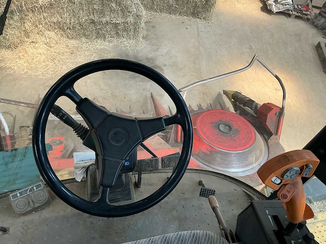 1996 new holland fx 450 maïs hakselaar veldhakselaar - afbeelding 38 van  51
