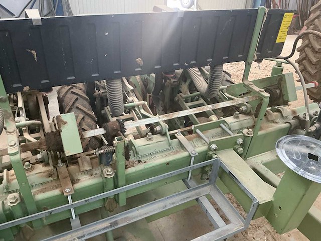 1996 nodet pl2 precisiezaaimachine - afbeelding 14 van  43