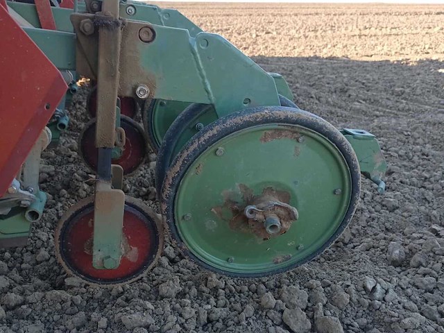 1996 nodet pl2 precisiezaaimachine - afbeelding 35 van  43