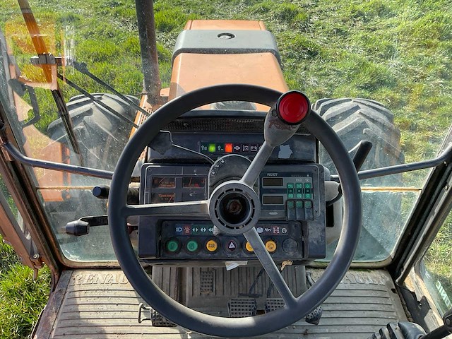 1996 renault 155.54 vierwielaangedreven landbouwtractor - afbeelding 9 van  29