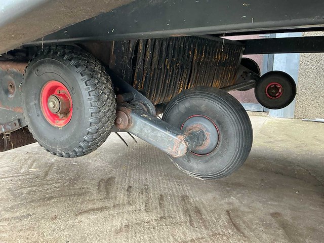 1996 schuitemaker fe 8.51 opraapwagen - afbeelding 16 van  17