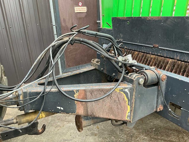 1996 schuitemaker fe 8.51 opraapwagen - afbeelding 17 van  17