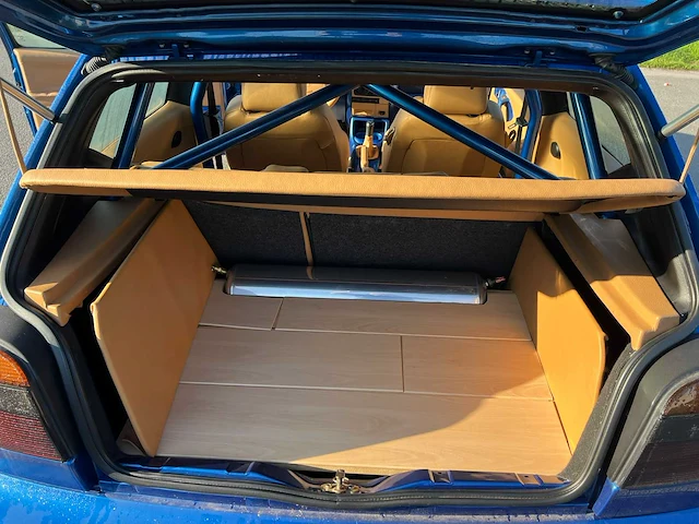 1996 volkswagen vr6 personenauto - afbeelding 13 van  44