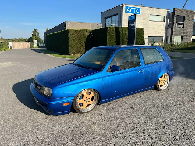 1996 volkswagen vr6 personenauto - afbeelding 33 van  44