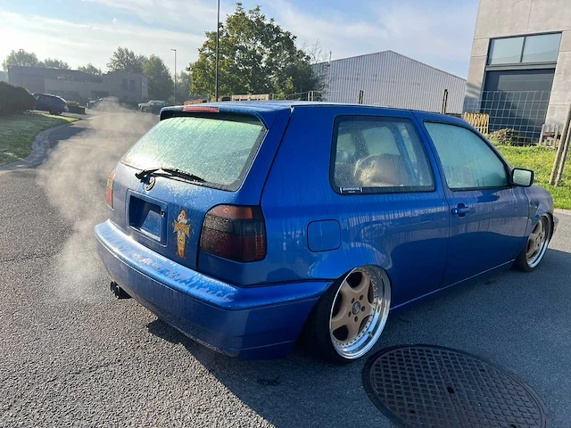 1996 volkswagen vr6 personenauto - afbeelding 37 van  44