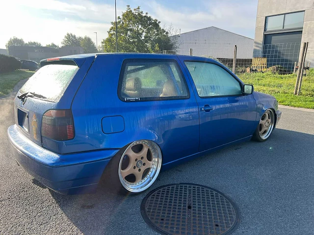1996 volkswagen vr6 personenauto - afbeelding 38 van  44