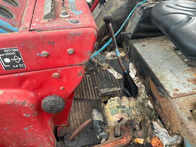 1997 belarus bx90 tractor - afbeelding 17 van  28