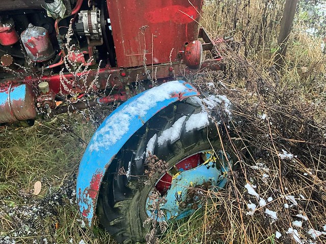 1997 belarus bx90 tractor - afbeelding 24 van  28