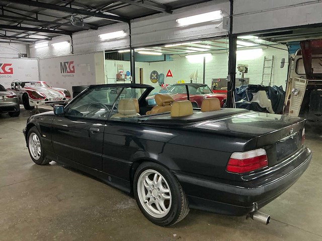 1997 bmw 318i cabrio personenauto - afbeelding 2 van  28