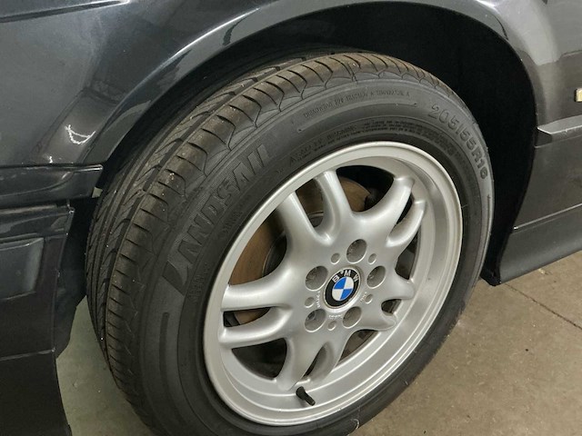 1997 bmw 318i cabrio personenauto - afbeelding 11 van  28