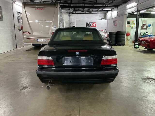 1997 bmw 318i cabrio personenauto - afbeelding 24 van  28